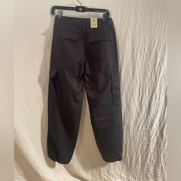 Levi’s womens black pants size 26 cotton 94 Baggy Cargos - Picture 14 of 15